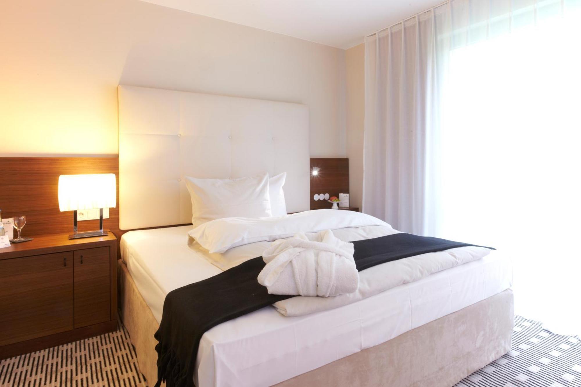 Seehotel Ketsch Schwetzingen Luaran gambar