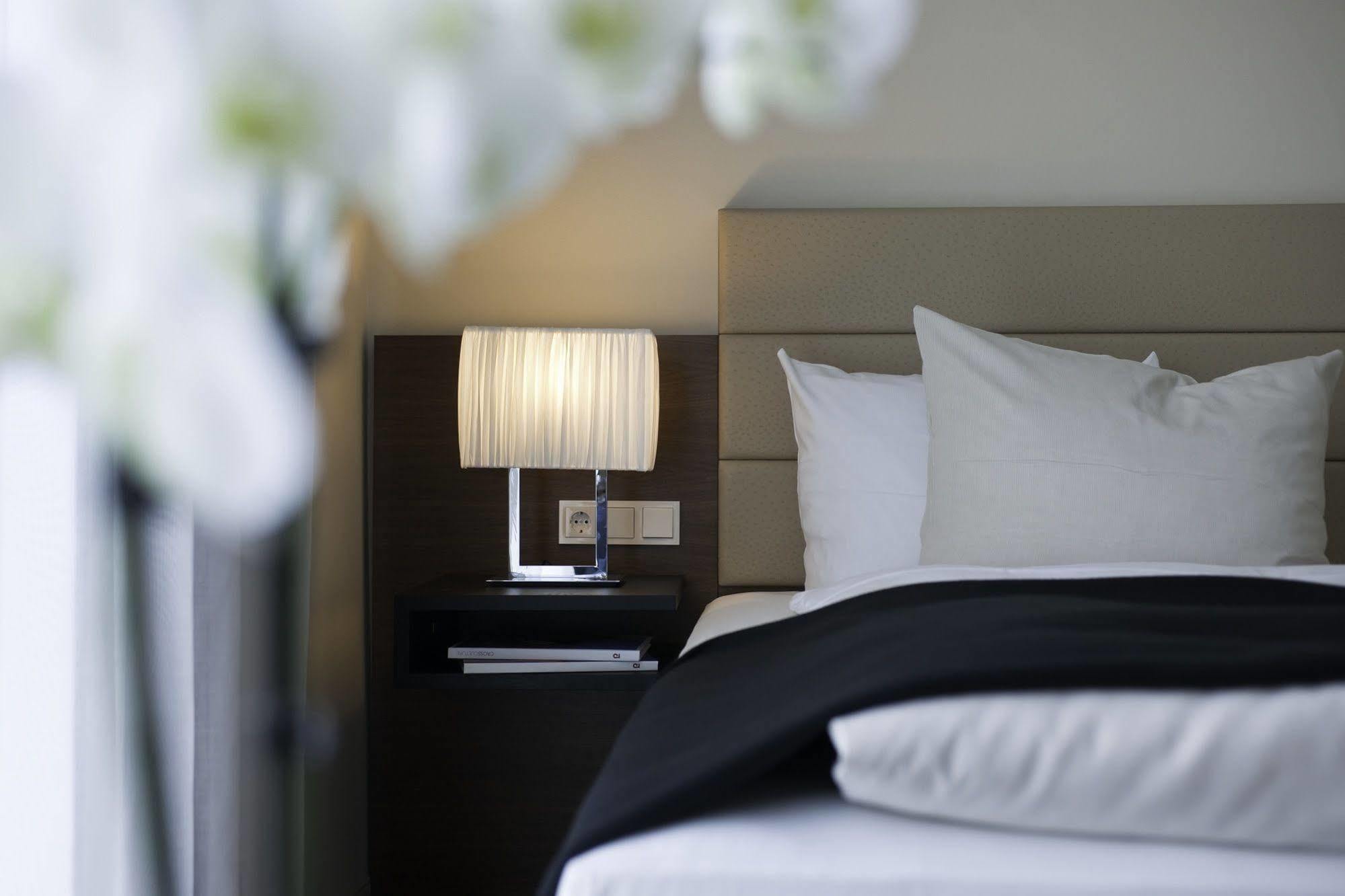 Seehotel Ketsch Schwetzingen Luaran gambar