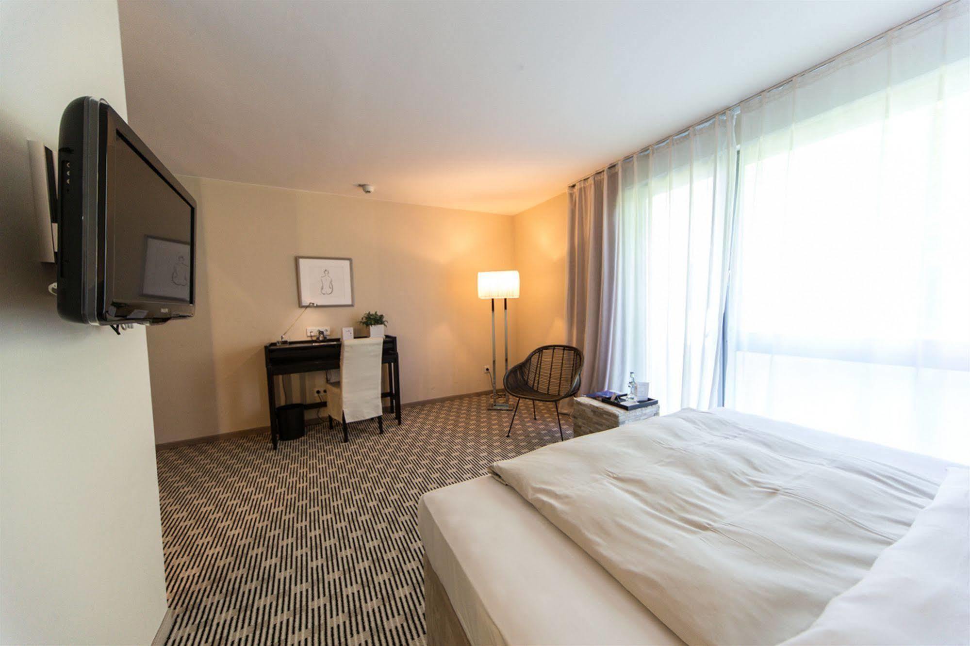 Seehotel Ketsch Schwetzingen Luaran gambar