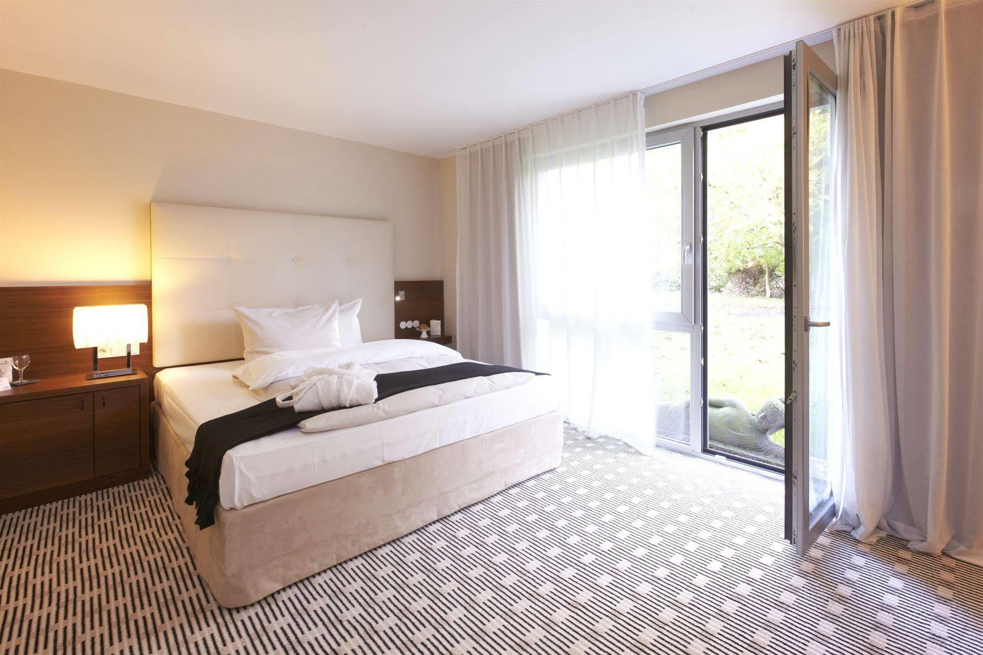 Seehotel Ketsch Schwetzingen Luaran gambar